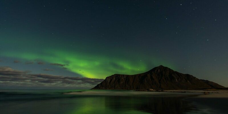Ideale Uhrzeit um die Polarlichter in Norwegen zusehen Ideale Uhrzeit um die Polarlichter in Norwegen zusehen