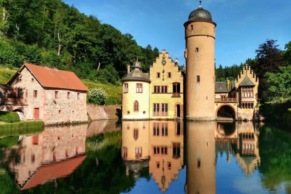 Schloss Mespelbrunn Schloss Mespelbrunn