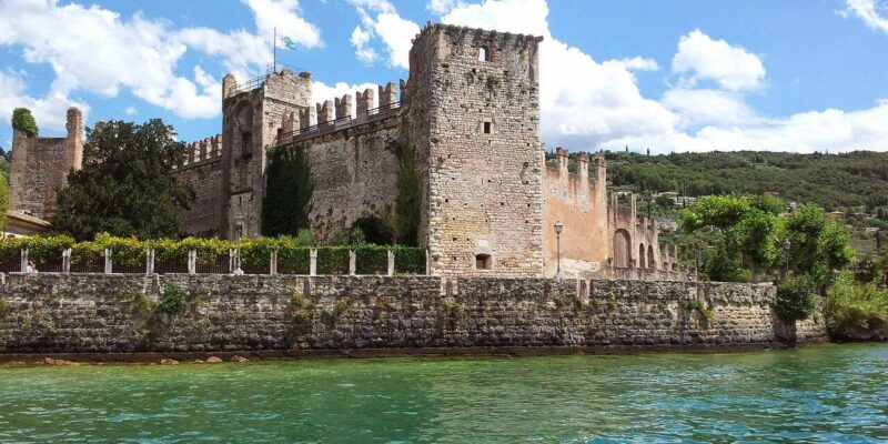 Torri del Benaco Torri del Benaco