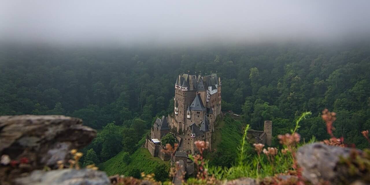 Burg Eltz mit Übernachtung im Hotel